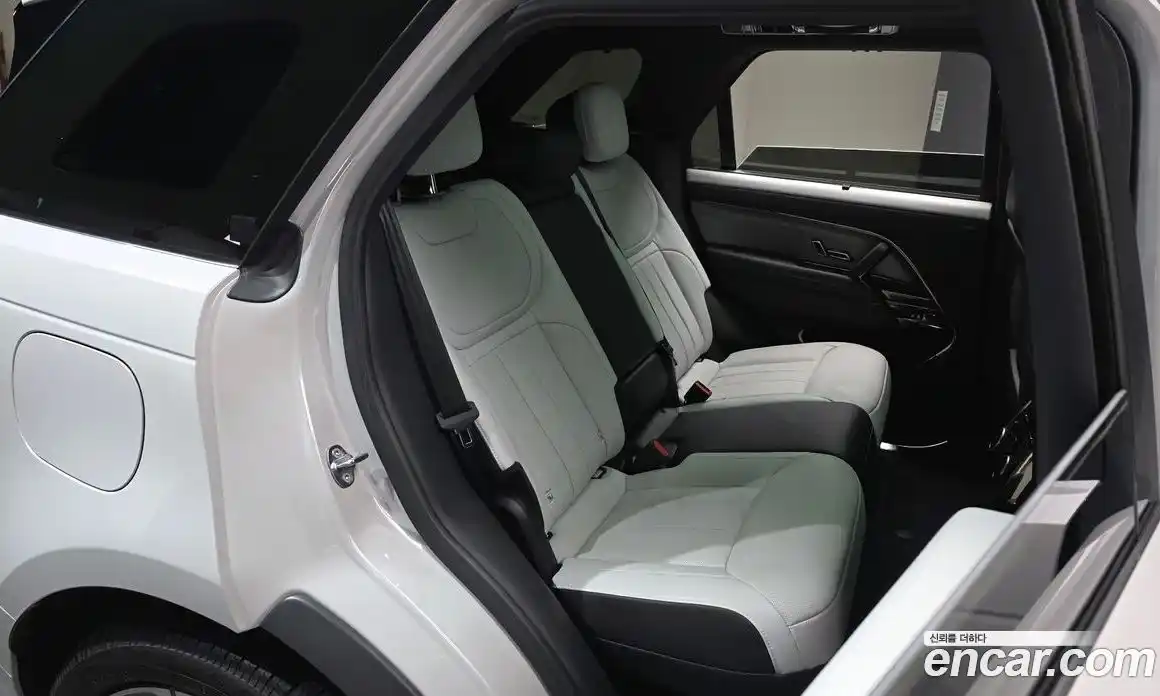 Land Rover Range-Rover Sport 2025 3.0 Автомат в Москве № 166027, фото 3