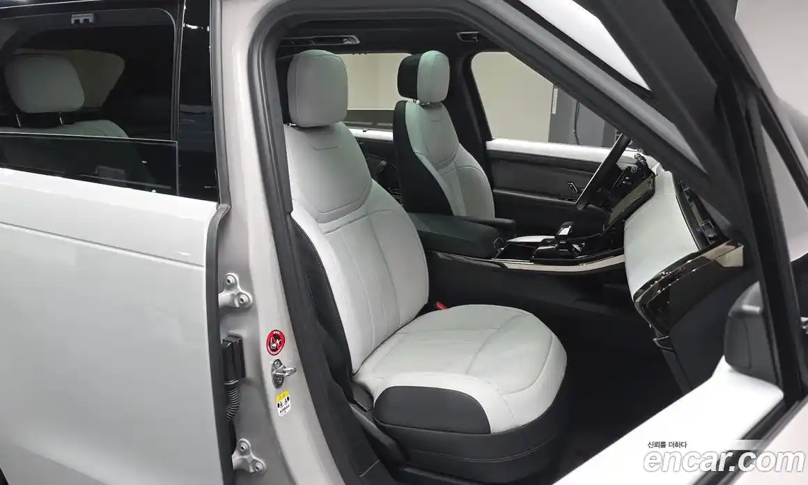 Land Rover Range-Rover Sport 2025 3.0 Автомат в Москве № 166027, фото 4