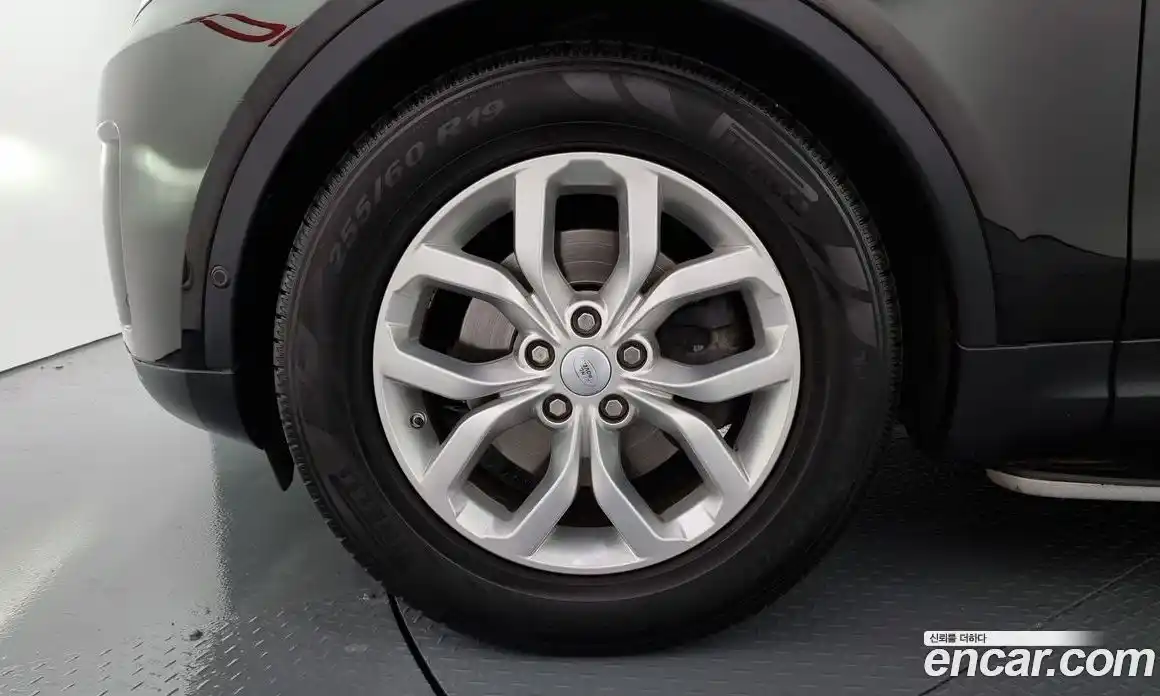 Land Rover Discovery 2019 2.0 Автомат в Москве № 166324, фото 10