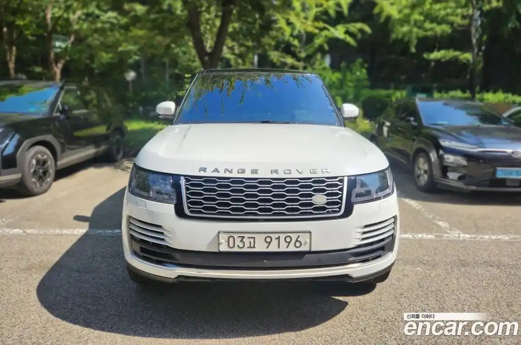 Land Rover Range-Rover 2017 5.0 Автомат в Москве № 166873, фото 11