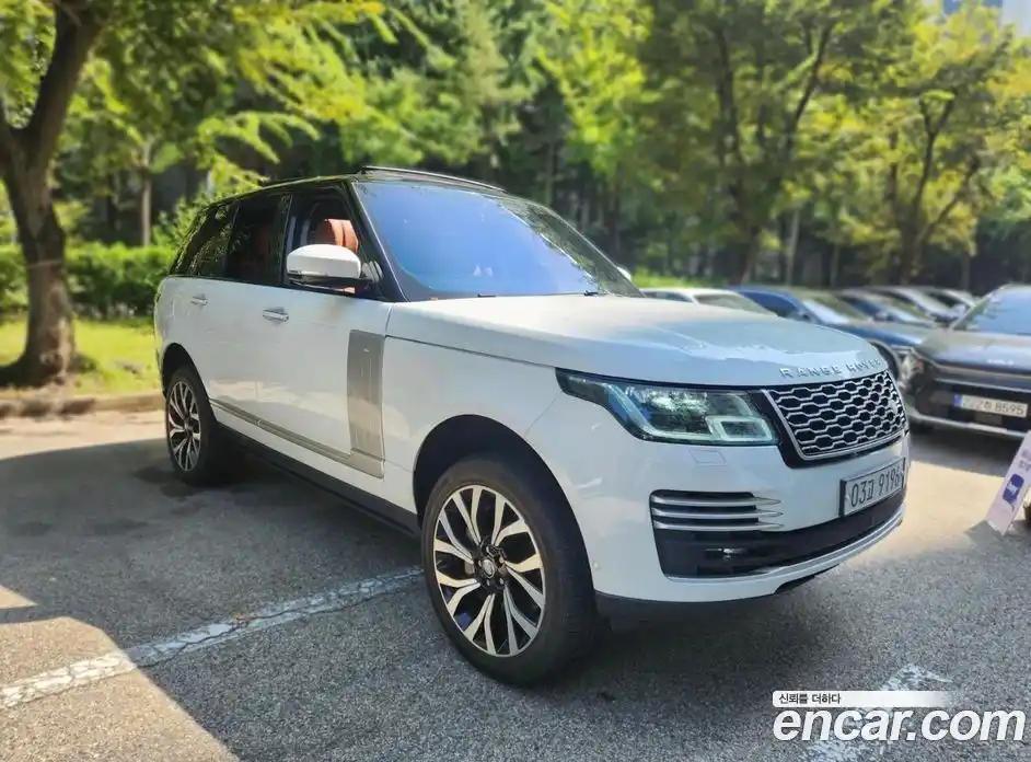 Land Rover Range-Rover 2017 5.0 Автомат в Москве № 166873, фото 16