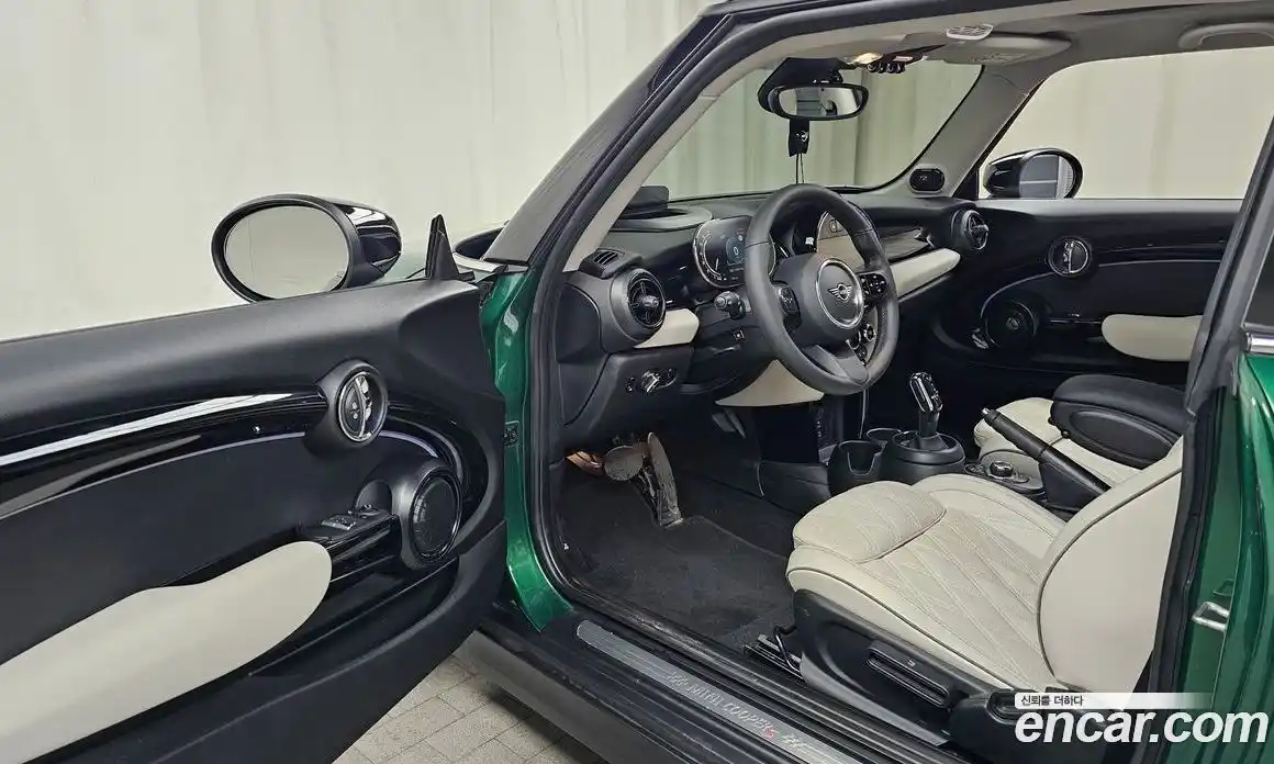 Mini Cooper 2023 2.0 Автомат в Москве № 167064, фото 4