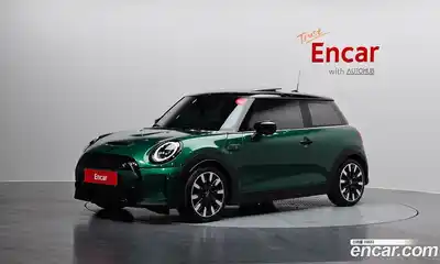 Mini Cooper 2023 2.0 Автомат в Москве № 167064, миниатюра 6