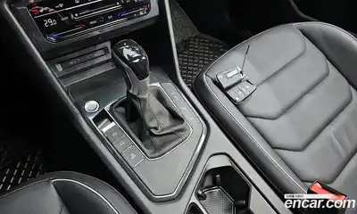 Volkswagen Tiguan 2022 2.0 Автомат в Москве № 168487, миниатюра 11