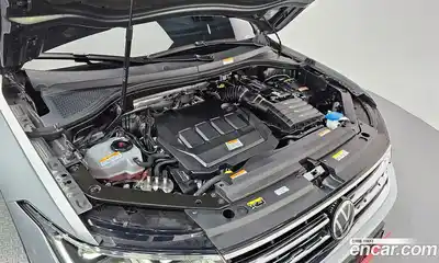 Volkswagen Tiguan 2022 2.0 Автомат в Москве № 168487, миниатюра 12