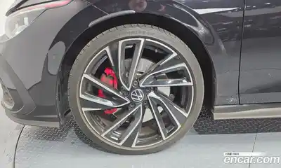 Volkswagen Golf 2022 2.0 Автомат в Москве № 168668, миниатюра 11