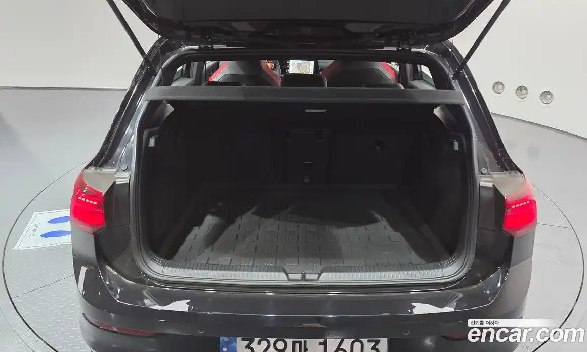 Volkswagen Golf 2022 2.0 Автомат в Москве № 168668, фото 16