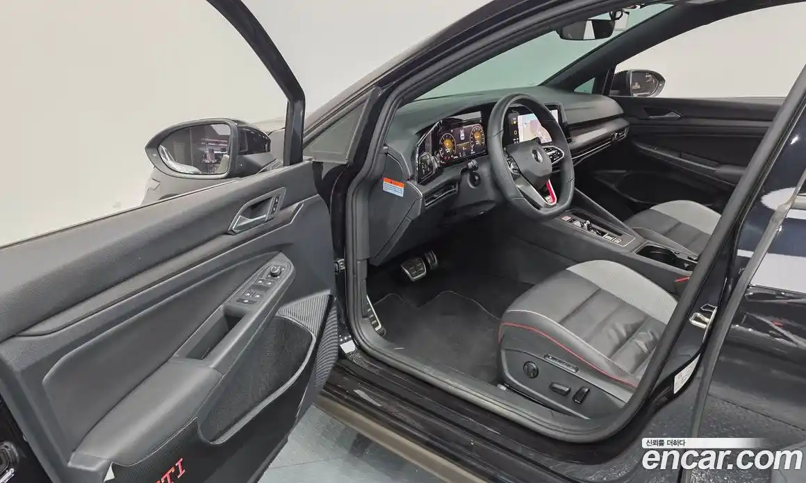 Volkswagen Golf 2022 2.0 Автомат в Москве № 168668, фото 17