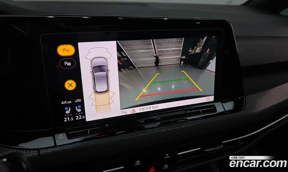 Volkswagen Golf 2022 2.0 Автомат в Москве № 168668, фото 18