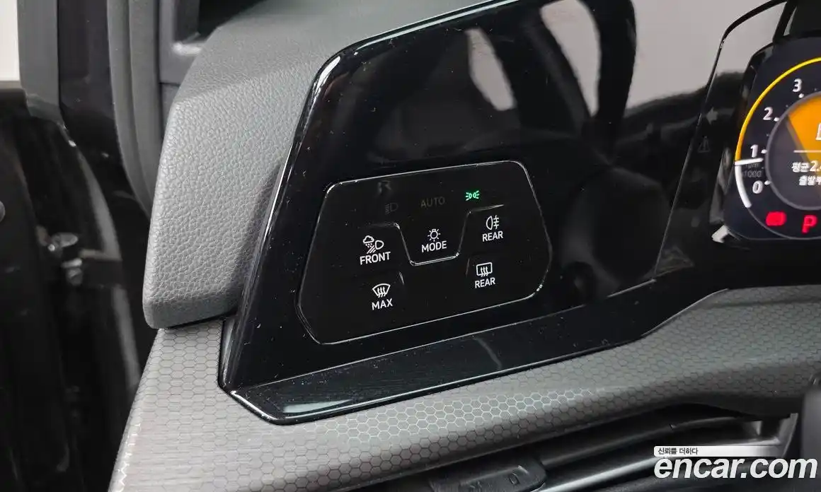 Volkswagen Golf 2022 2.0 Автомат в Москве № 168668, фото 20