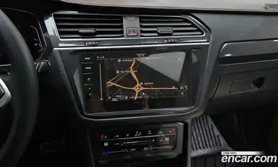 Volkswagen Tiguan 2021 2.0 Автомат в Москве № 168886, миниатюра 12