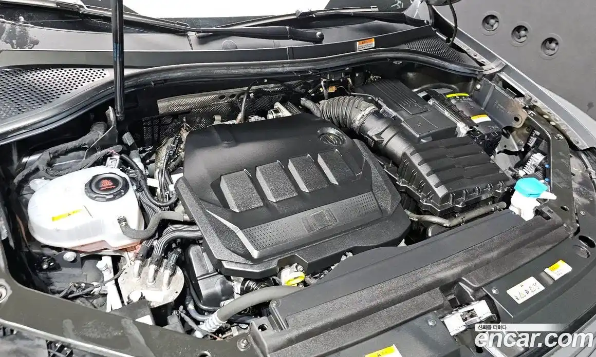 Volkswagen Tiguan 2021 2.0 Автомат в Москве № 168886, фото 9