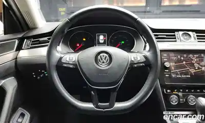 Volkswagen Passat 2018 2.0 Автомат в Москве № 168937, миниатюра 12