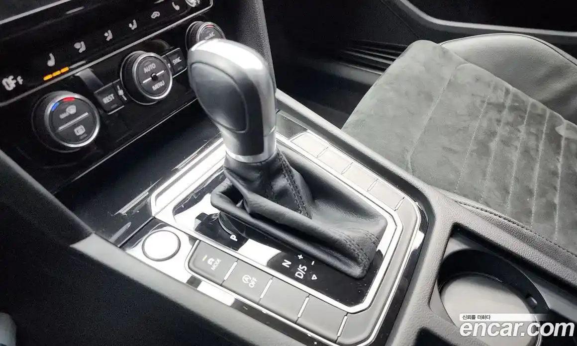 Volkswagen Passat 2018 2.0 Автомат в Москве № 168937, фото 18