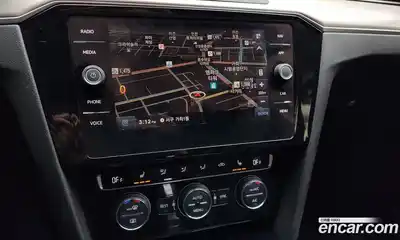 Volkswagen Passat 2018 2.0 Автомат в Москве № 168937, миниатюра 5