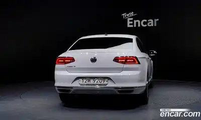 Volkswagen Passat 2018 2.0 Автомат в Москве № 168937, миниатюра 6