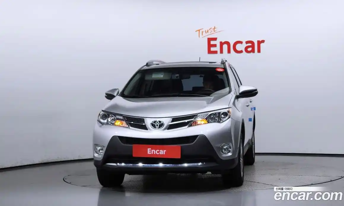 Toyota RAV4 2013 2.5 Автомат в Москве № 170208, фото 19