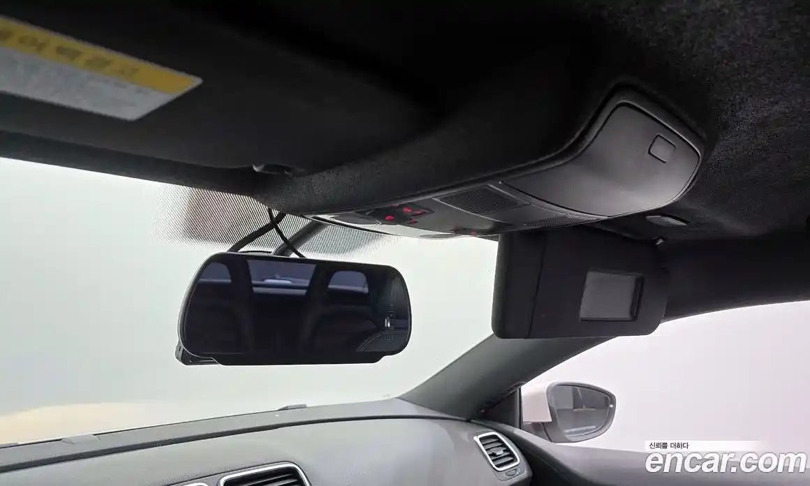 Volkswagen Scirocco 2012 2.0 Автомат в Москве № 173564, фото 19