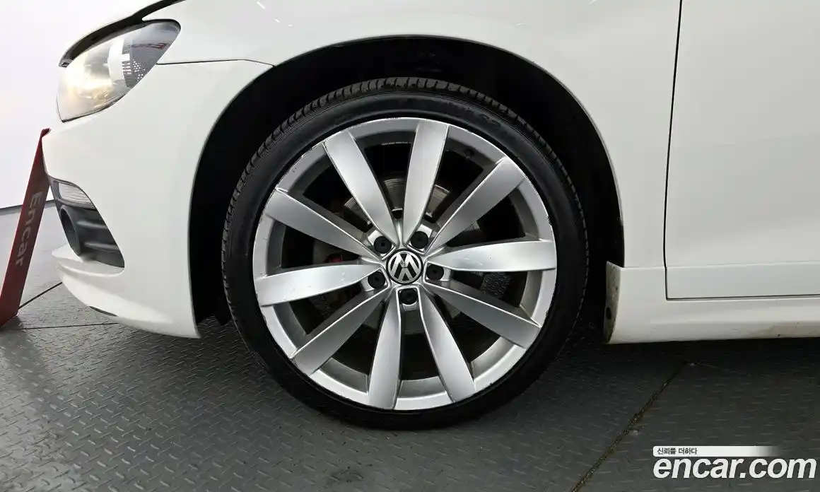 Volkswagen Scirocco 2012 2.0 Автомат в Москве № 173564, фото 9