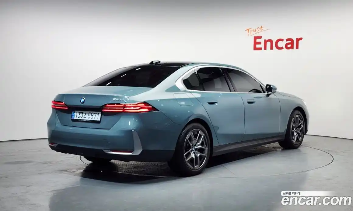 BMW 5-Series 2024 2.0 Автомат в Москве № 187848, фото 14