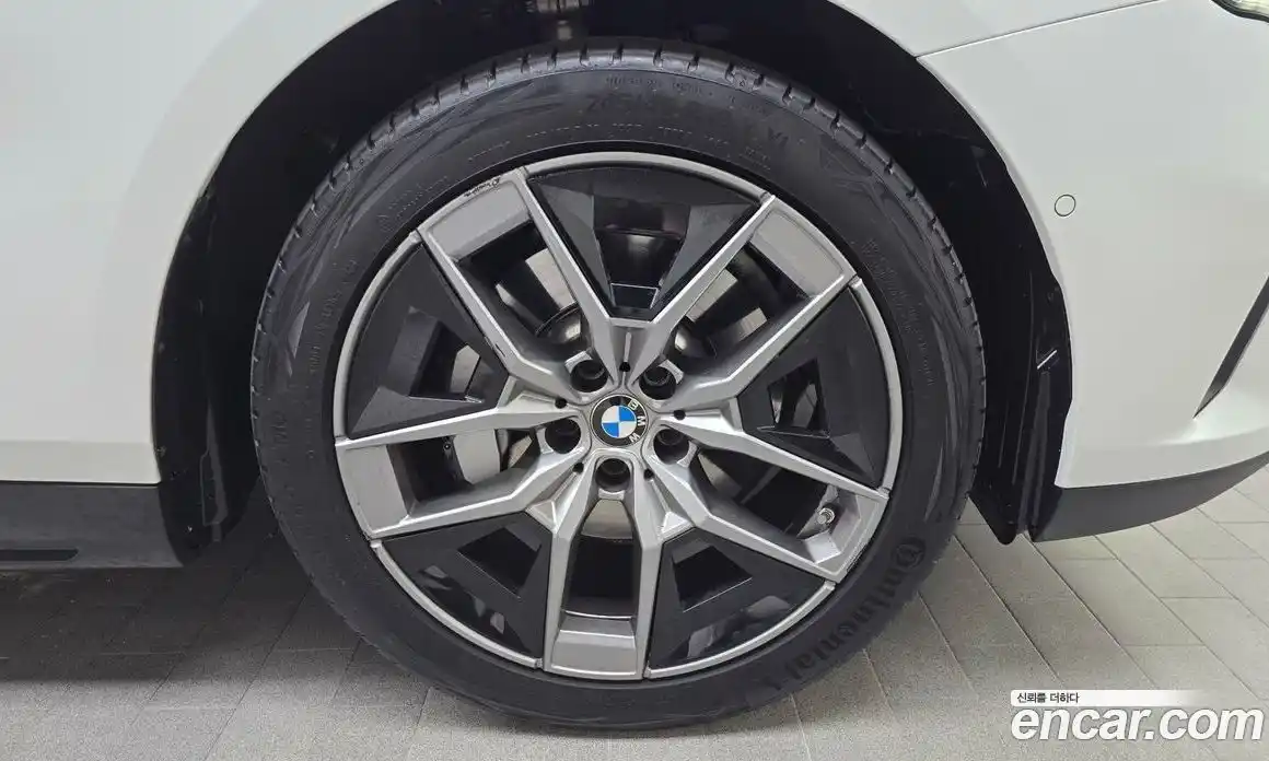 BMW 5-Series 2024 2.0 Автомат в Москве № 188274, фото 16