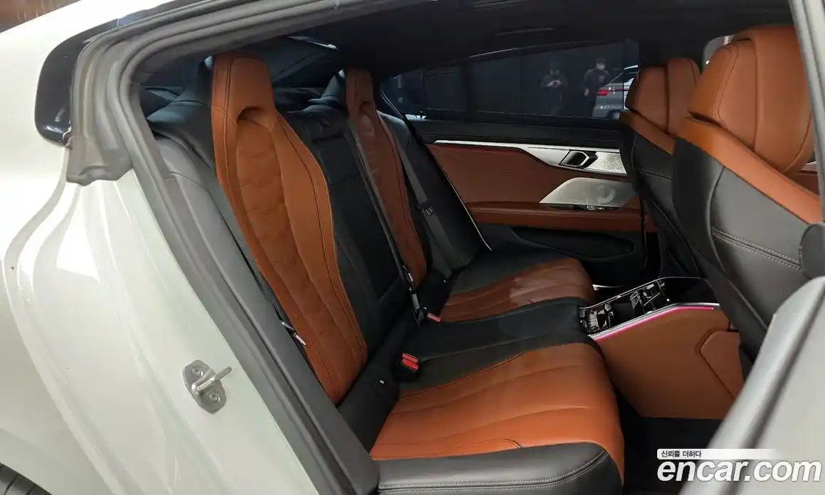 BMW 8-Series 2023 4.4 Автомат в Москве № 188522, фото 18