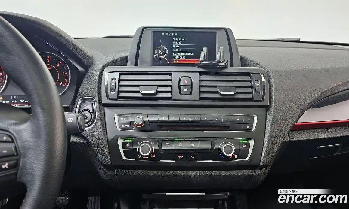 BMW 1-Series 2015 2.0 Автомат в Москве № 191469, фото 12