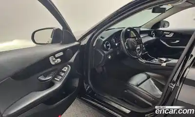 Mercedes-Benz C-Class 2019 2.0 Автомат в Москве № 194089, миниатюра 7
