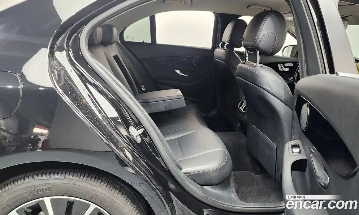 Mercedes-Benz C-Class 2019 2.0 Автомат в Москве № 194089, фото 9