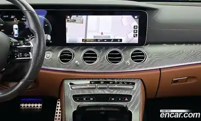 Mercedes-Benz E-Class 2021 2.0 Автомат в Москве № 194505, миниатюра 12