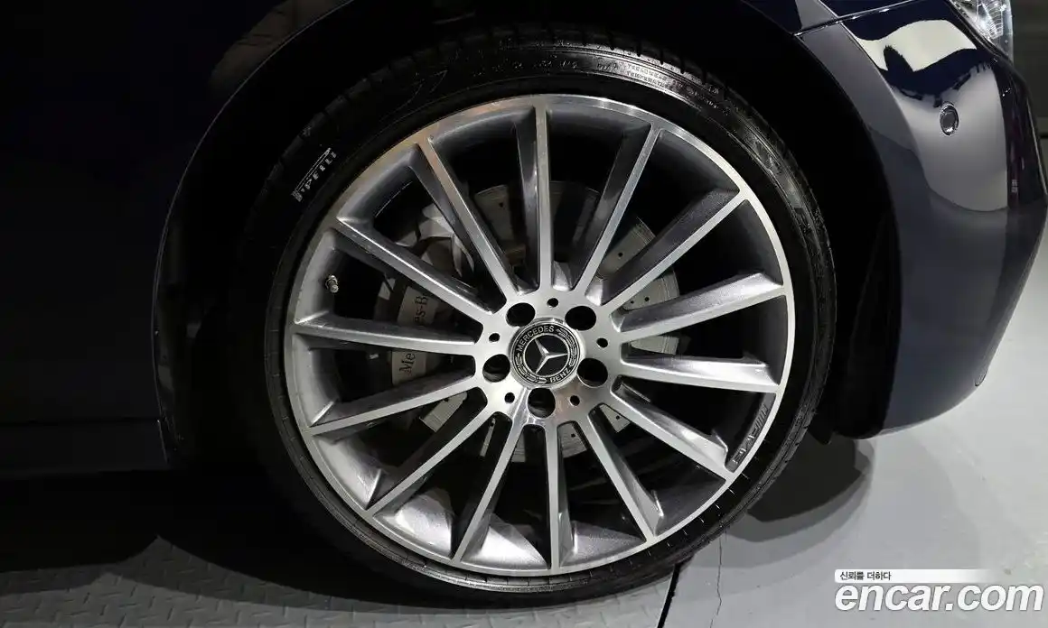 Mercedes-Benz E-Class 2021 2.0 Автомат в Москве № 194587, фото 5