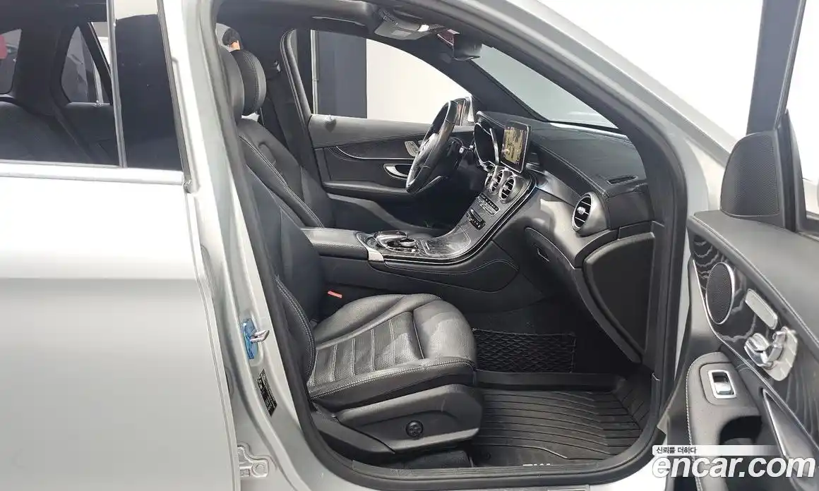 Mercedes-Benz GLC-Class 2018 2.1 Автомат в Москве № 195080, фото 17