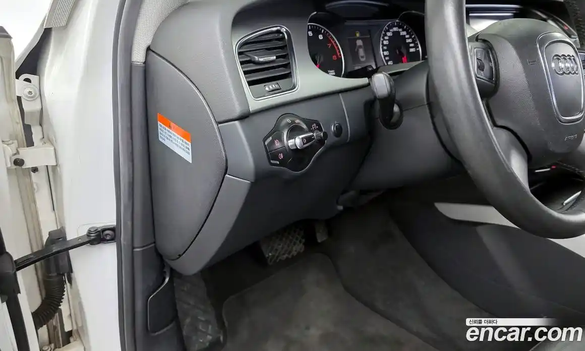 Audi A4 2010 2.0 Автомат в Москве № 196397, фото 11