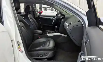 Audi A4 2010 2.0 Автомат в Москве № 196397, миниатюра 4