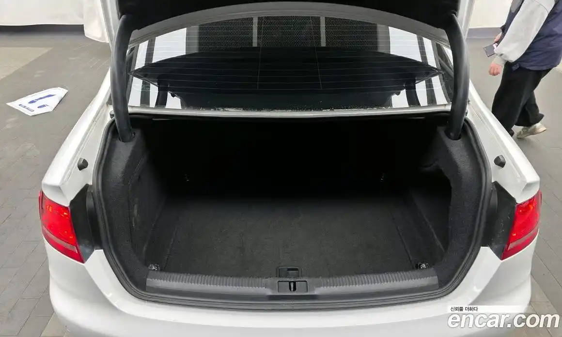 Audi A4 2010 2.0 Автомат в Москве № 196397, фото 8