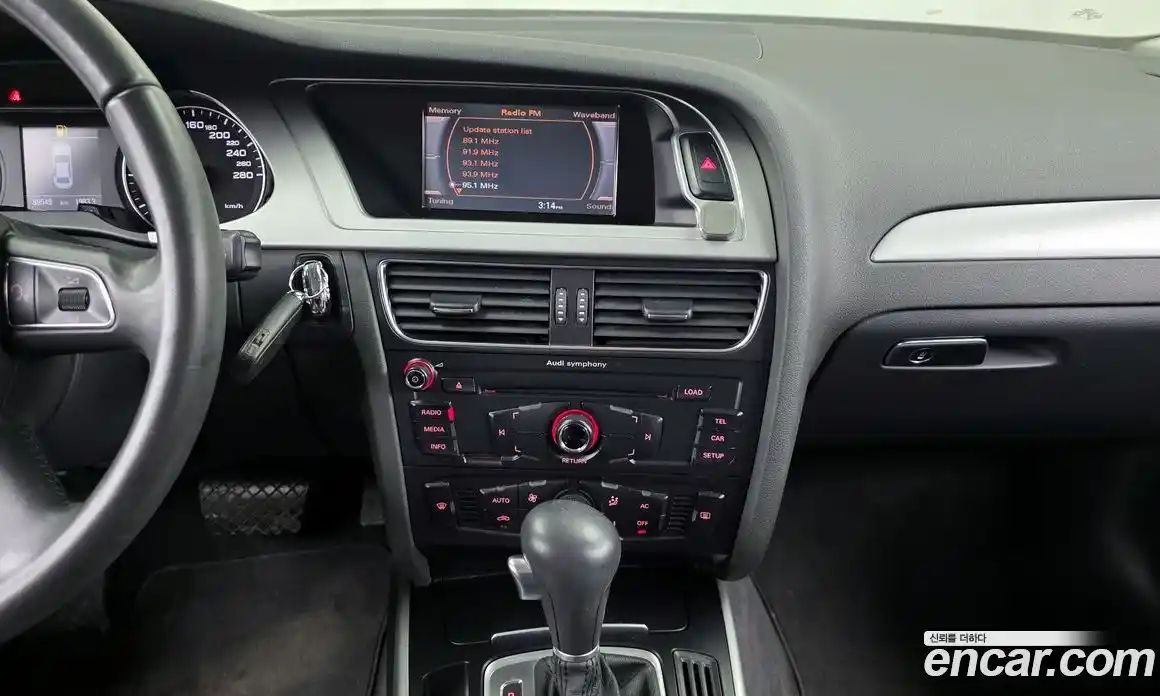 Audi A4 2010 2.0 Автомат в Москве № 196397, фото 10