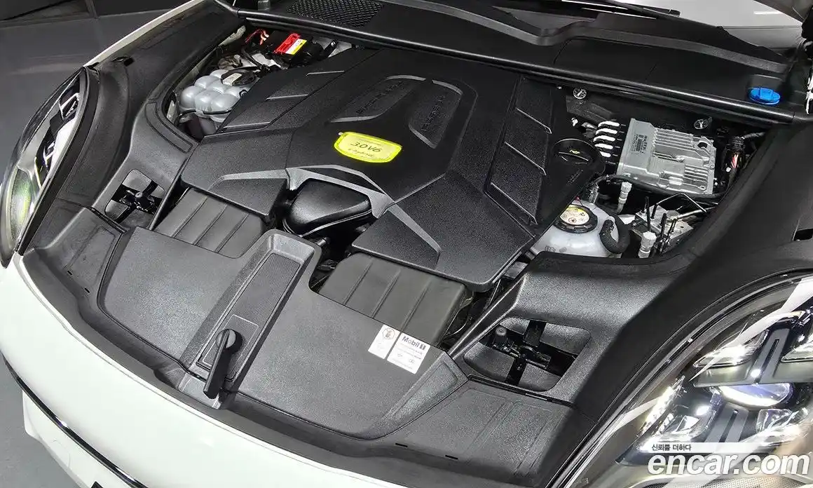 Porsche Cayenne 2022 3.0 Автомат в Москве № 197270, фото 4