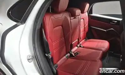 Porsche Cayenne 2022 3.0 Автомат в Москве № 197270, миниатюра 9