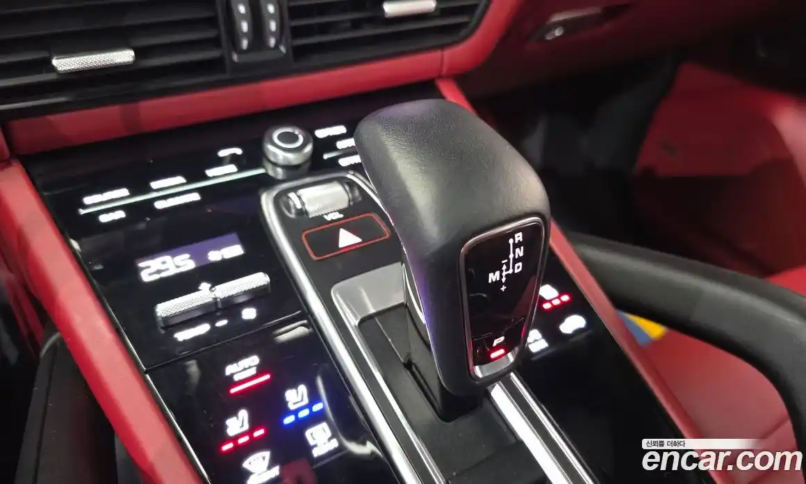 Porsche Cayenne 2023 3.0 Автомат в Москве № 197443, фото 15