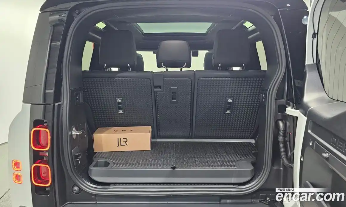 Land Rover Defender 2025 3.0 Автомат в Москве № 198034, фото 18