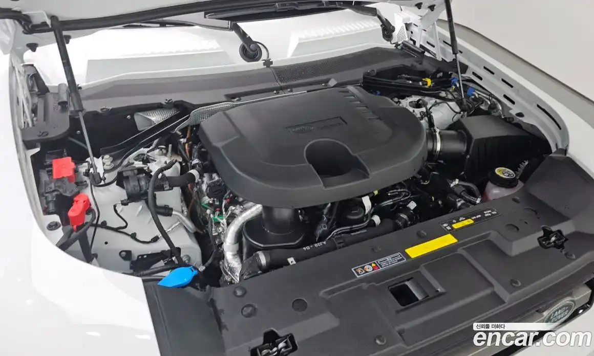 Land Rover Defender 2025 3.0 Автомат в Москве № 198034, фото 19