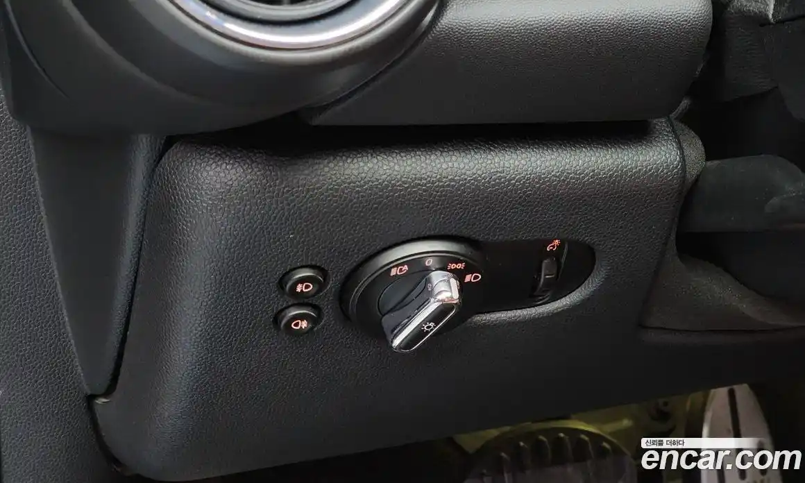 Mini Cooper Convertible 2016 2.0 Автомат в Москве № 198093, фото 16