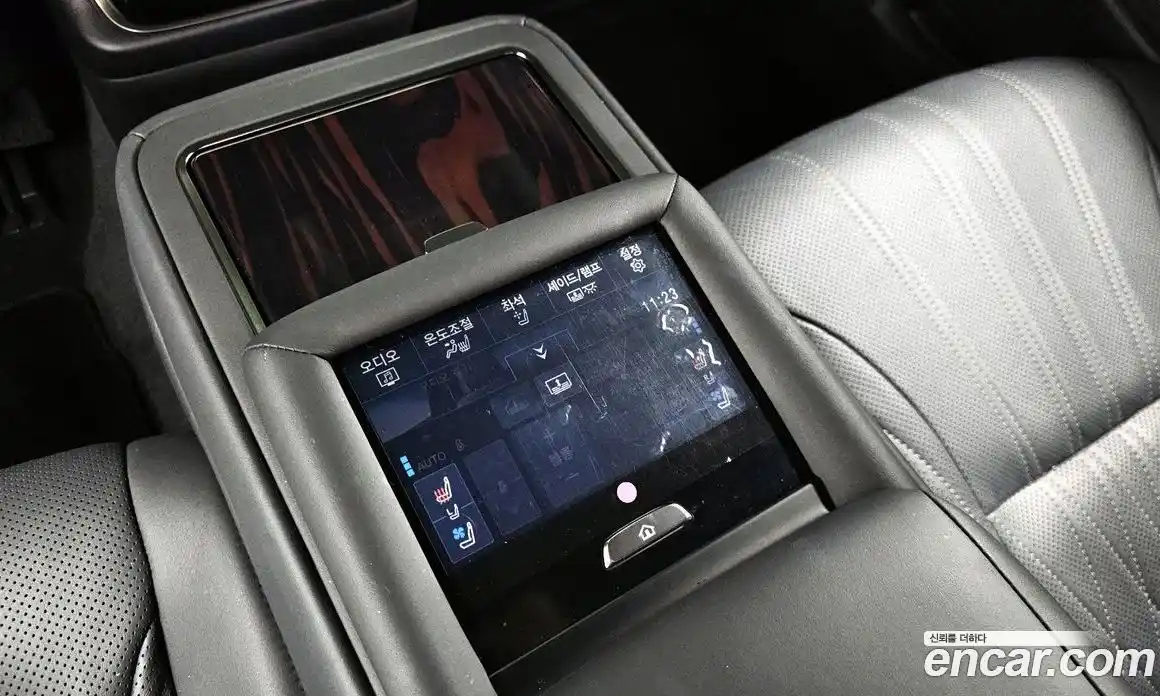 Lexus LS 2024 3.5 Автомат в Москве № 198810, фото 3