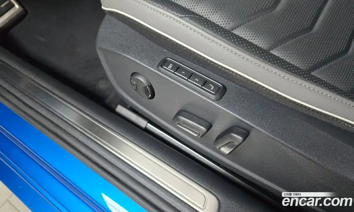 Volkswagen Arteon 2023 2.0 Автомат в Москве № 199032, фото 14