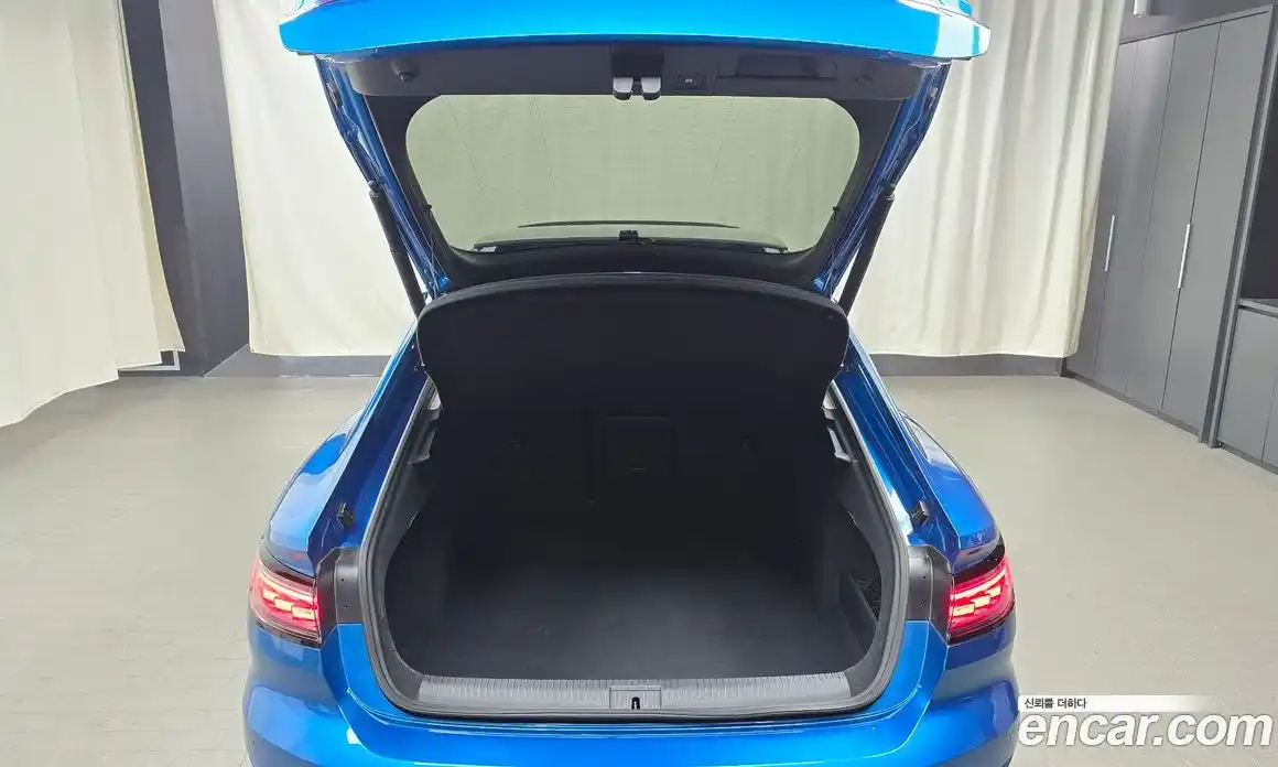 Volkswagen Arteon 2023 2.0 Автомат в Москве № 199032, фото 18