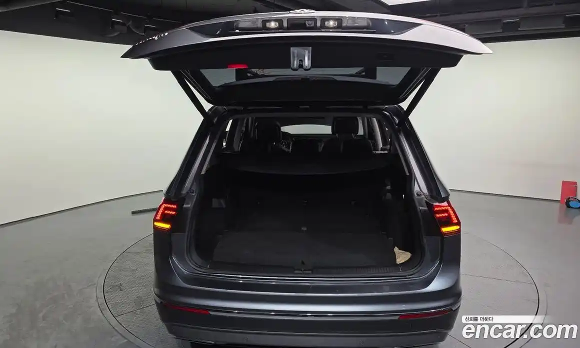 Volkswagen Tiguan 2020 2.0 Автомат в Москве № 199146, фото 20