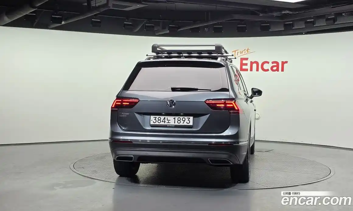 Volkswagen Tiguan 2020 2.0 Автомат в Москве № 199146, фото 7