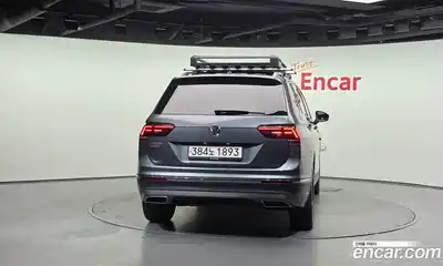 Volkswagen Tiguan 2020 2.0 Автомат в Москве № 199146, миниатюра 7