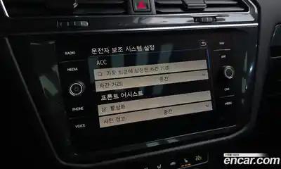 Volkswagen Tiguan 2020 2.0 Автомат в Москве № 199146, миниатюра 10