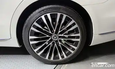 Mercedes-Benz S-Class 2023 3.0 Автомат в Москве № 206779, миниатюра 4